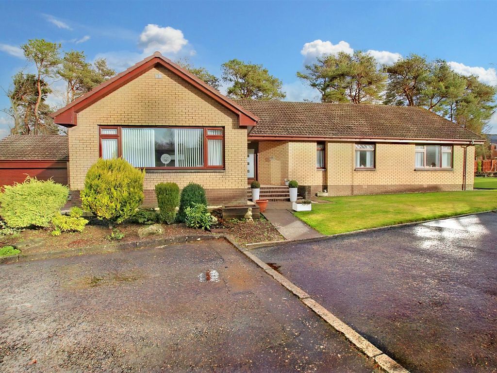 4 bed detached bungalow for sale in Hillhouse Gate, Carluke ML8, £364,000