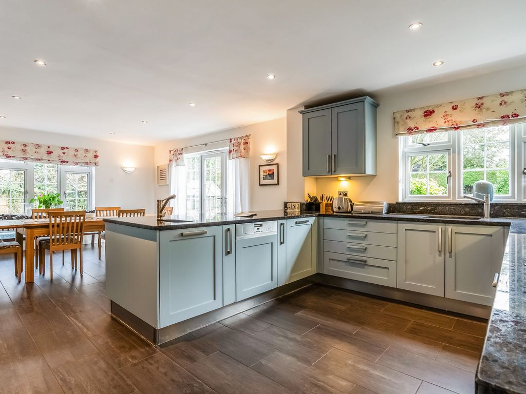 5 bed detached house for sale in Oakway, Amersham HP6, £1,695,000