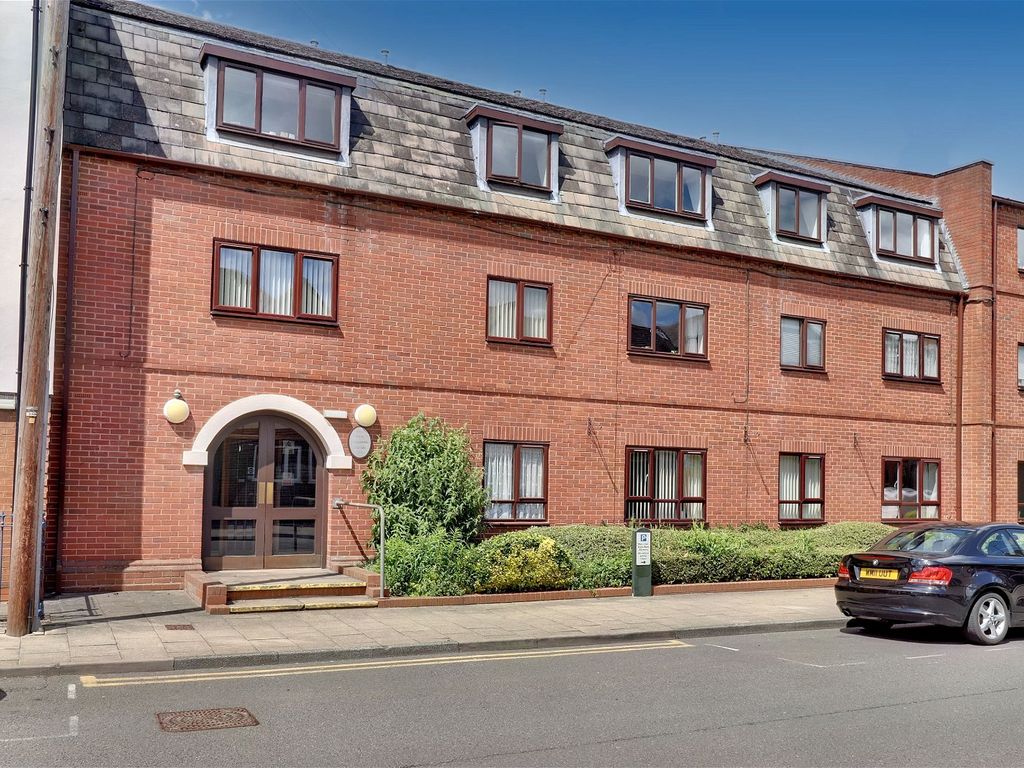 1 bed flat for sale in Sarah Siddons House, Wade Street, Lichfield WS13, £97,500