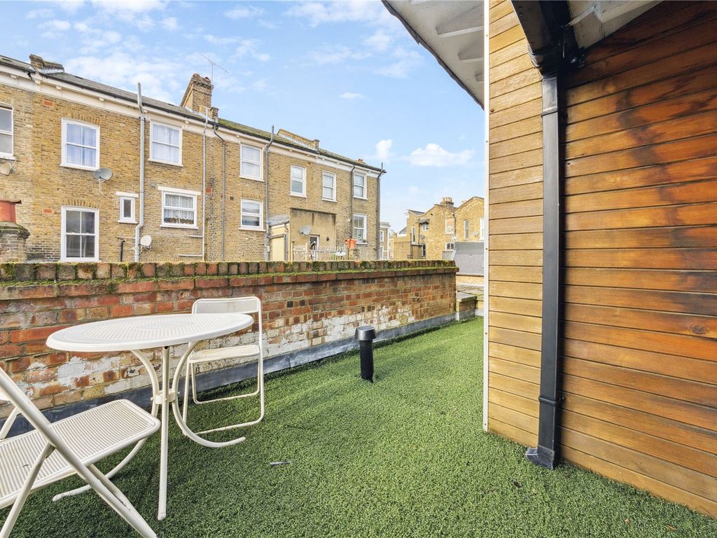 2 bed mews house for sale in Acre Lane, London SW2, £725,000