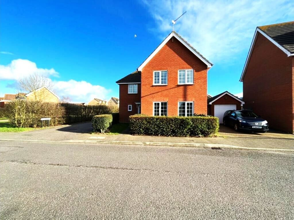 4 bed detached house for sale in Deepdale, Lowestoft NR33, £350,000