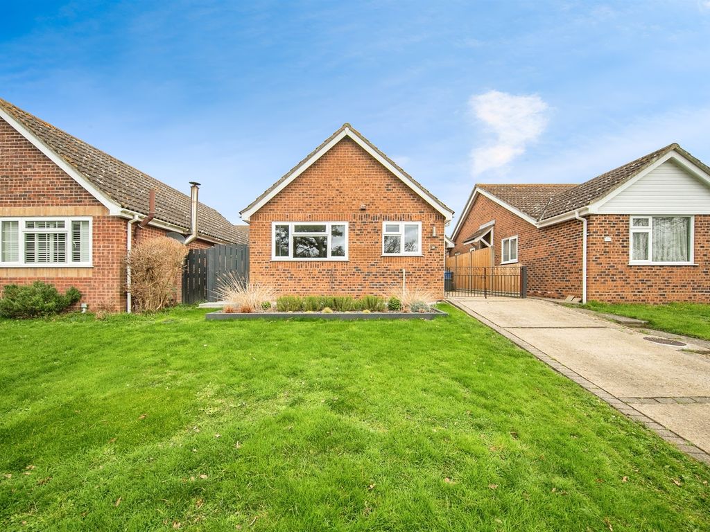 2 bed detached bungalow for sale in Lower Harlings, Shotley Gate, Ipswich IP9, £260,000