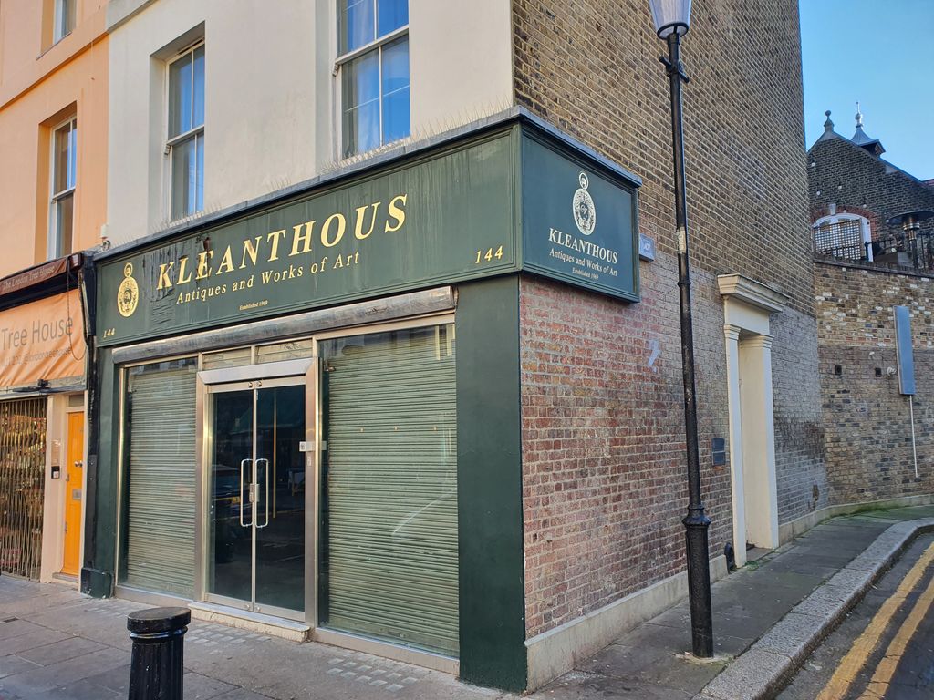 Retail premises to let in Portobello Road, London W11, £90,000 pa