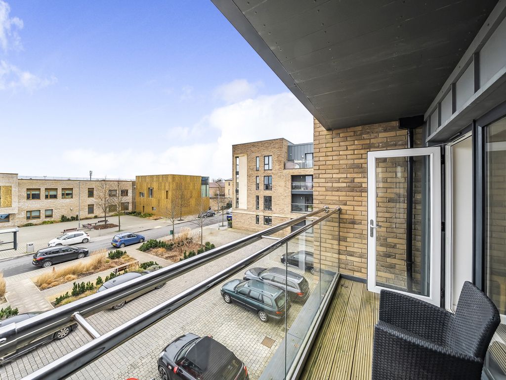 2 bed flat for sale in Mulberry Way, Bath, Somerset BA2, £162,500