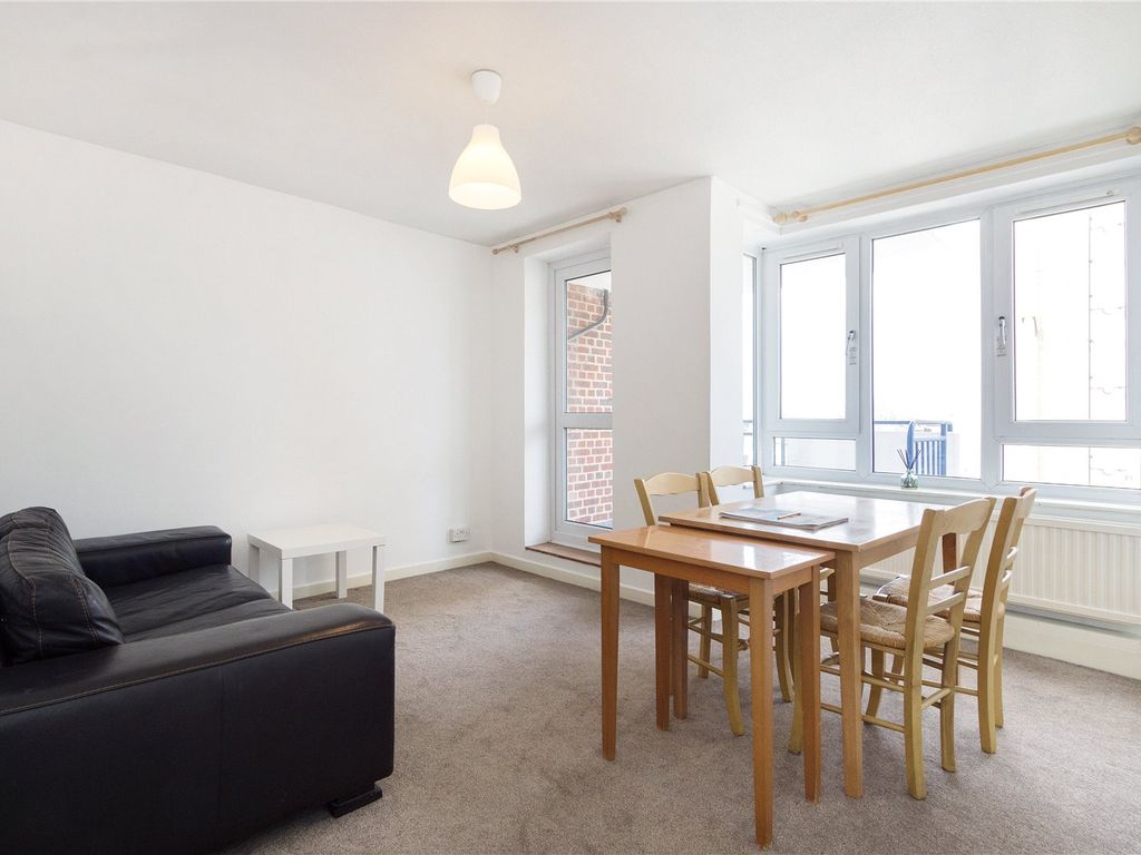 2 bed flat to rent in Boscobel House, Royal Oak Road, Hackney, London E8, £1,900 pcm