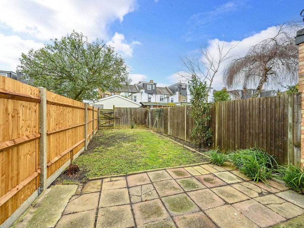 3 bed terraced house for sale in George Road, New Malden KT3, £525,000