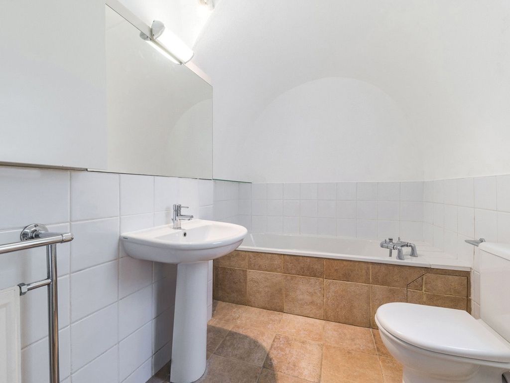 3 bed maisonette for sale in Clifton Villas, Little Venice W9, £1,550,000