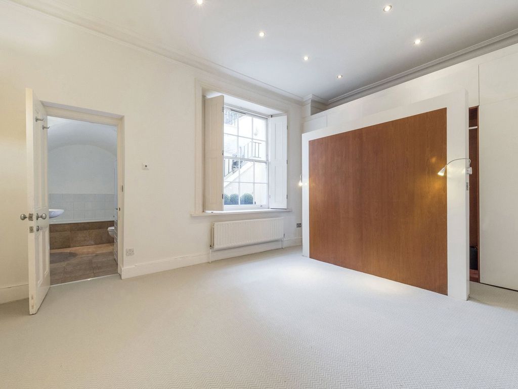 3 bed maisonette for sale in Clifton Villas, Little Venice W9, £1,550,000