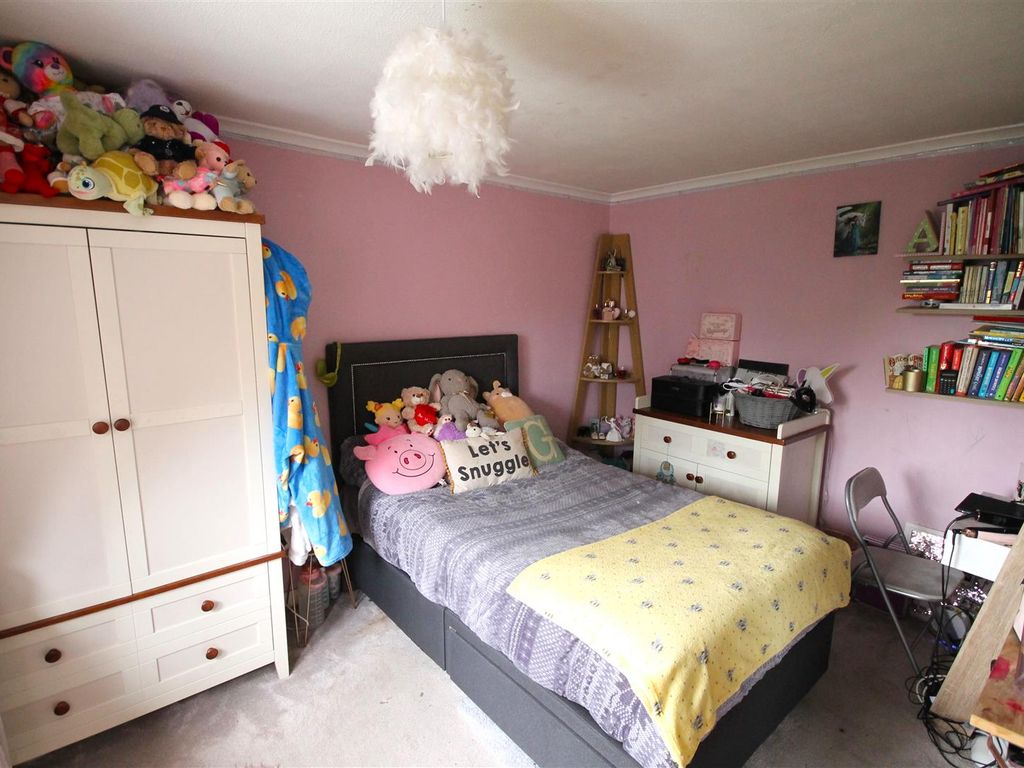 4 bed detached house for sale in Ellesmere Road, Ellesmere Park, Manchester M30, £685,000