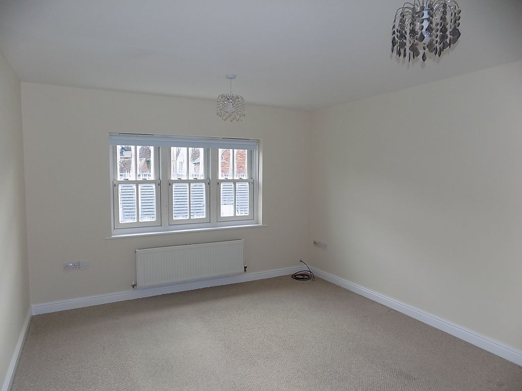 2 bed flat to rent in Taylor Court, Sturston Road, Ashbourne DE6, £825 pcm