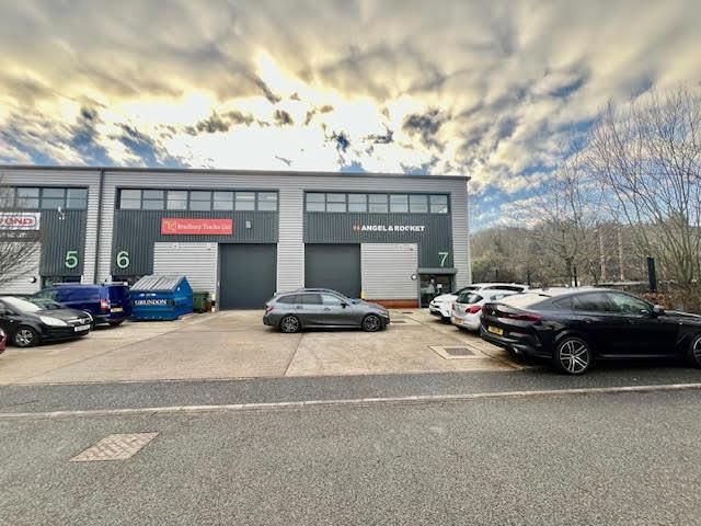Light industrial to let in High Wycombe Business Park, Genoa Way, High Wycombe, Bucks HP11, £49,950 pa