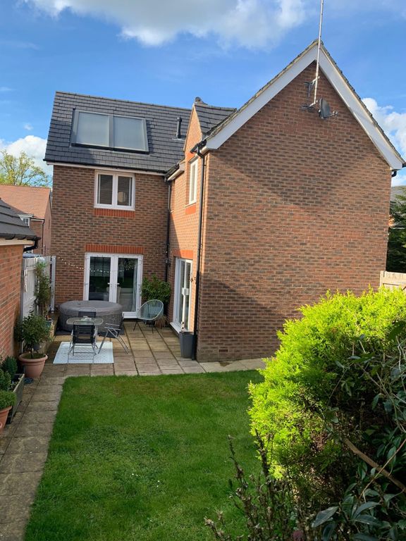 4 bed detached house for sale in Field Drive, Crawley Down RH10, £580,000