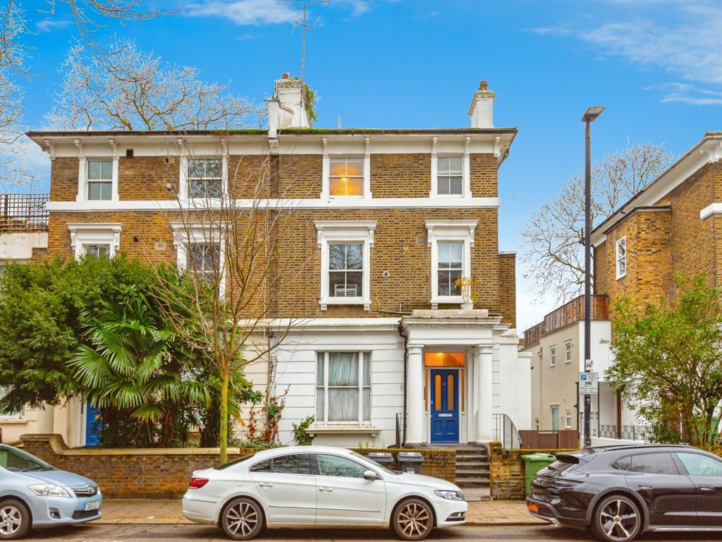 2 bed flat for sale in Oval Road, Camden, London NW1, £620,000