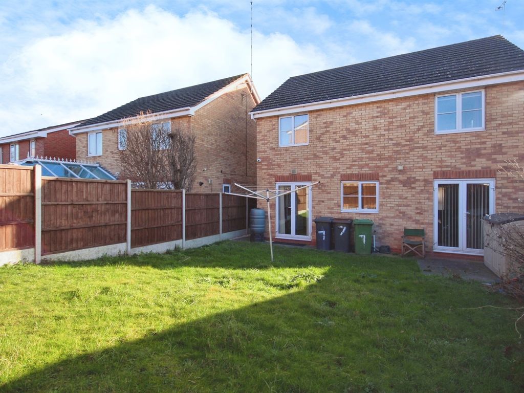 4 bed detached house for sale in Channel Way, Longford, Coventry CV6, £350,000