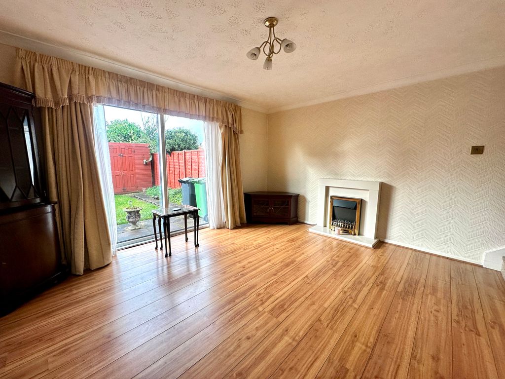 2 bed semi-detached house for sale in Westbourne Road, Wednesbury, Wednesbury WS10, £180,000