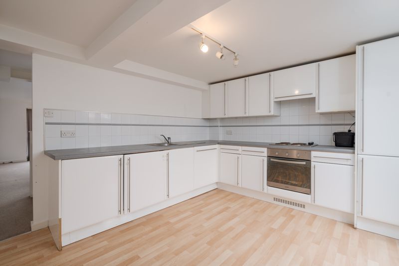 2 bed flat to rent in Valley Mill, Bromley Cross, Bolton BL7, £975 pcm