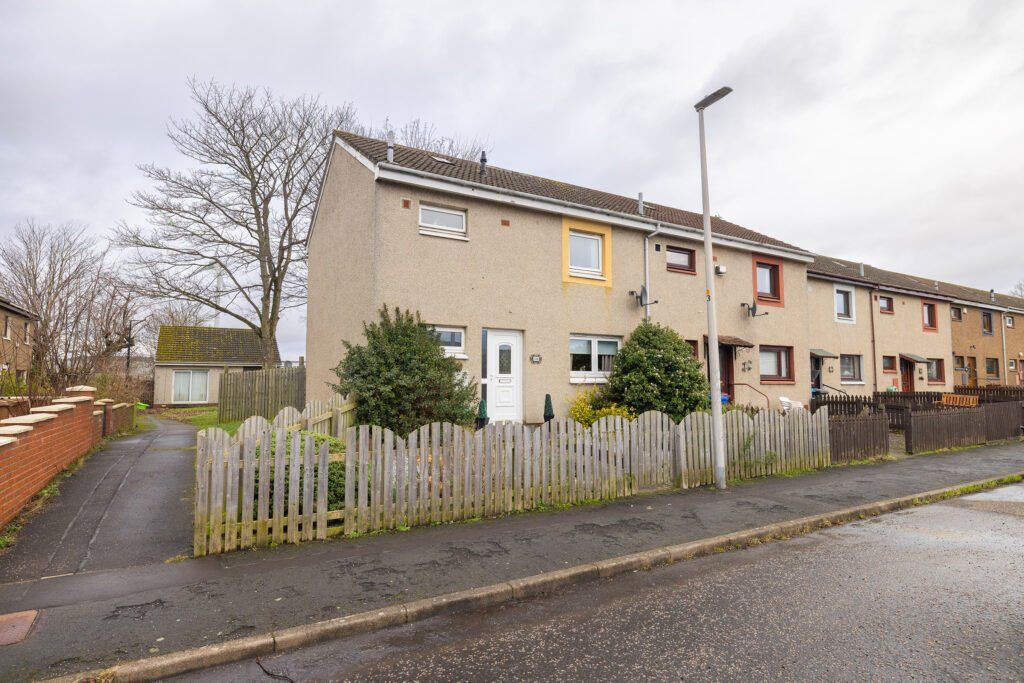 3 bed end terrace house for sale in Balunie Street, Broughty Ferry, Dundee DD4, £130,000