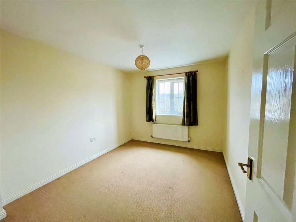 2 bed flat for sale in South Terrace Court, Stoke-On-Trent, Staffordshire ST4, £80,000