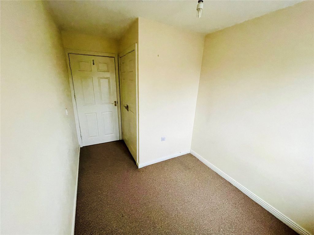 2 bed flat for sale in South Terrace Court, Stoke-On-Trent, Staffordshire ST4, £80,000