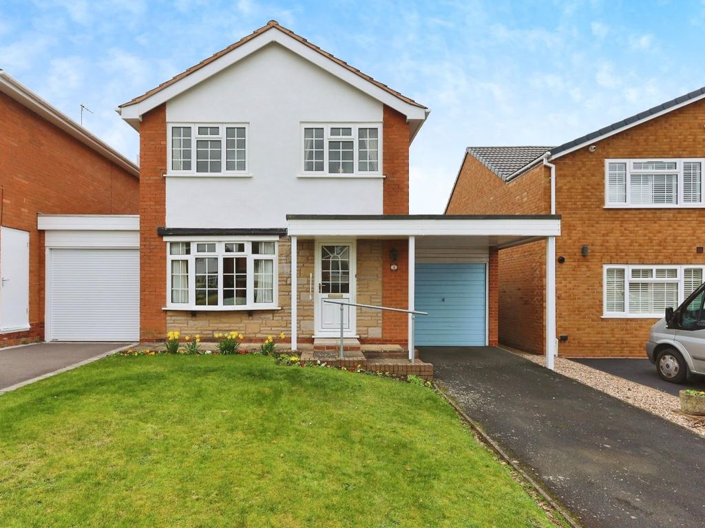 3 bed property for sale in Holbeche Road, Knowle, Solihull B93, £525,000