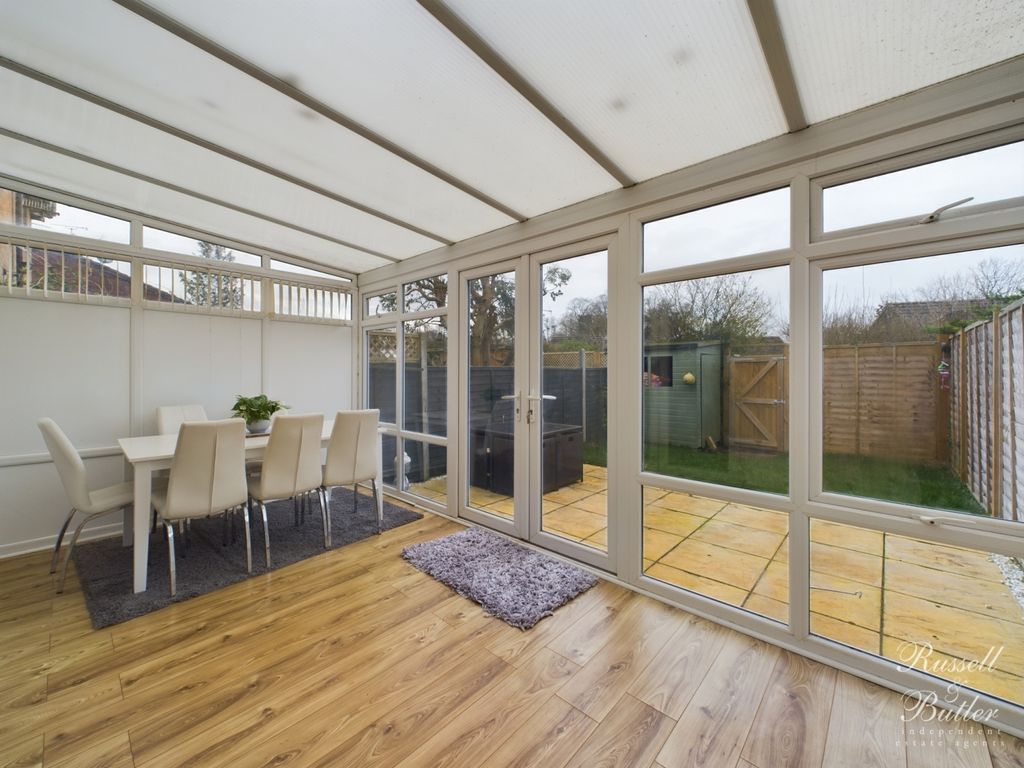 3 bed terraced house for sale in Glebe Close, Maids Moreton, Buckingham MK18, £290,000