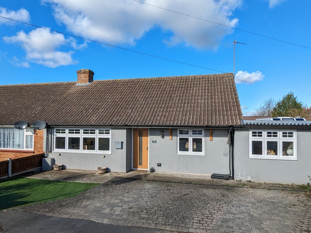 3 bed semi-detached bungalow for sale in Windmill Gardens, Bocking, Braintree CM7, £425,000