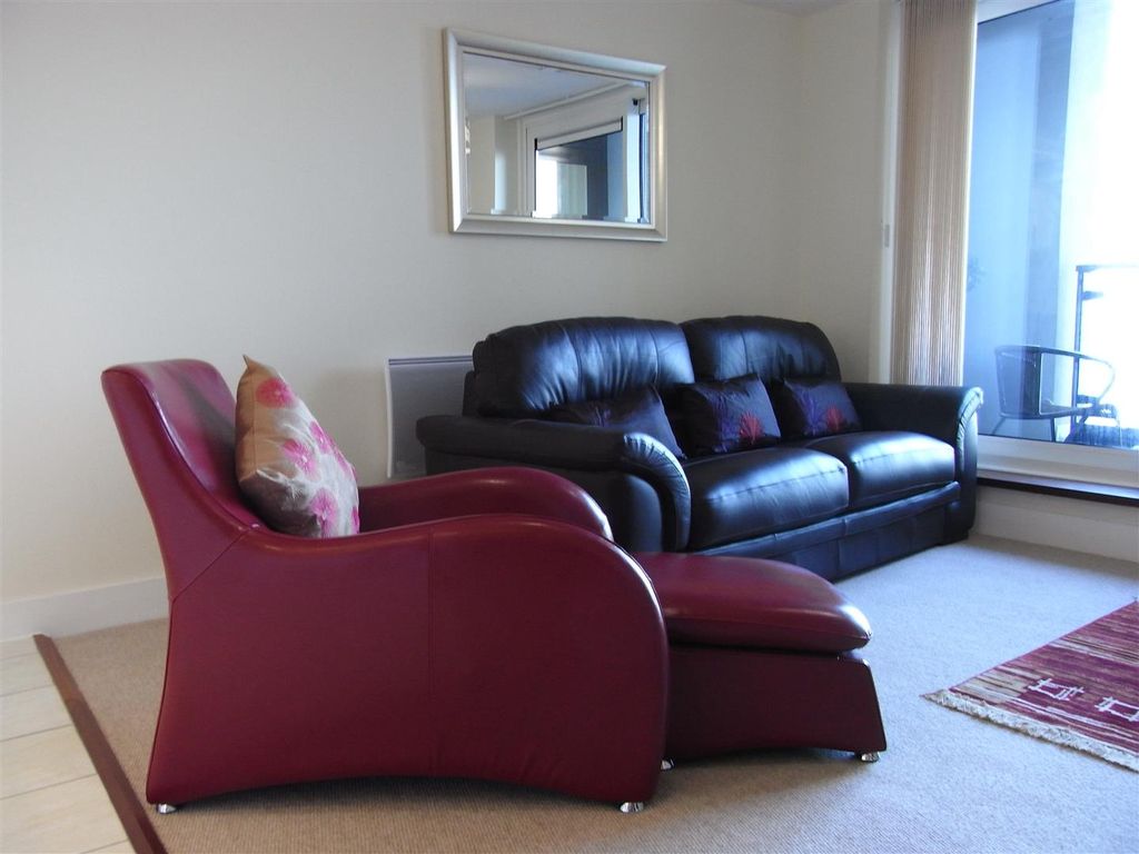 2 bed flat to rent in Ferry Court, Cardiff CF11, £1,050 pcm