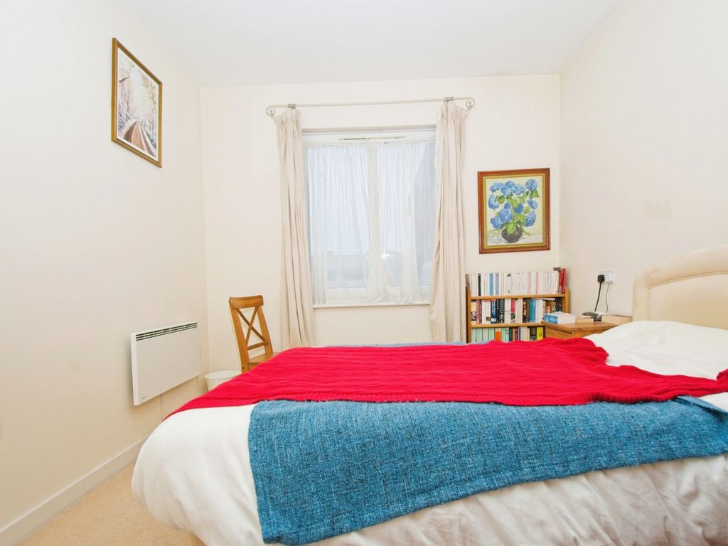 1 bed flat for sale in Carlotta Way, Cardiff CF10, £129,950