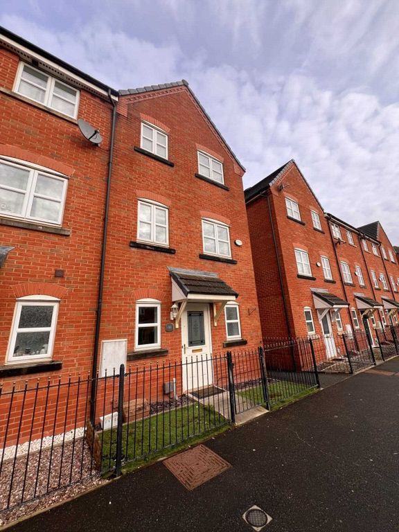 4 bed town house to rent in Portland Road, Warrington WA5, £1,295 pcm
