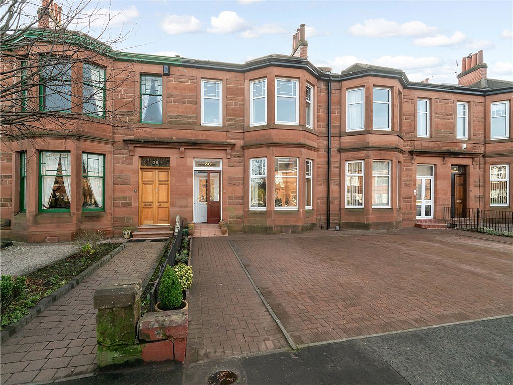 3 bed terraced house for sale in Kings Park Avenue, Kings Park, Glasgow G44, £355,000