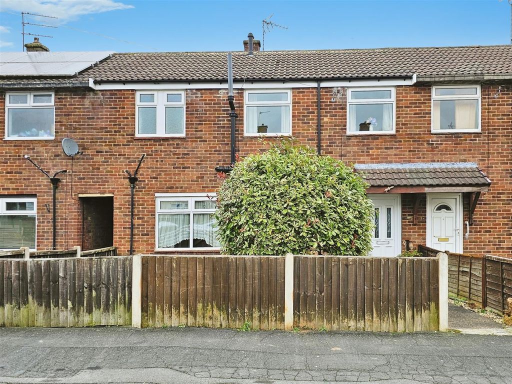 3 bed terraced house for sale in Reigate Drive, Mackworth, Derby DE22, £170,000