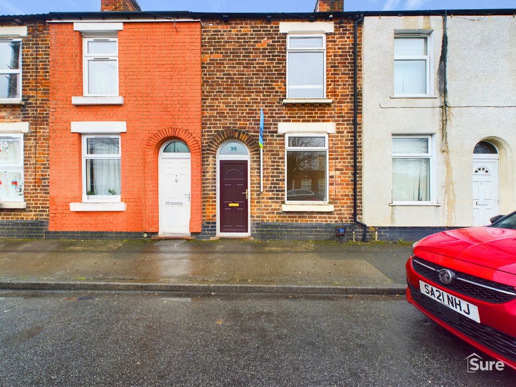 2 bed terraced house to rent in Clarence Street, Burton-On-Trent DE14, £675 pcm