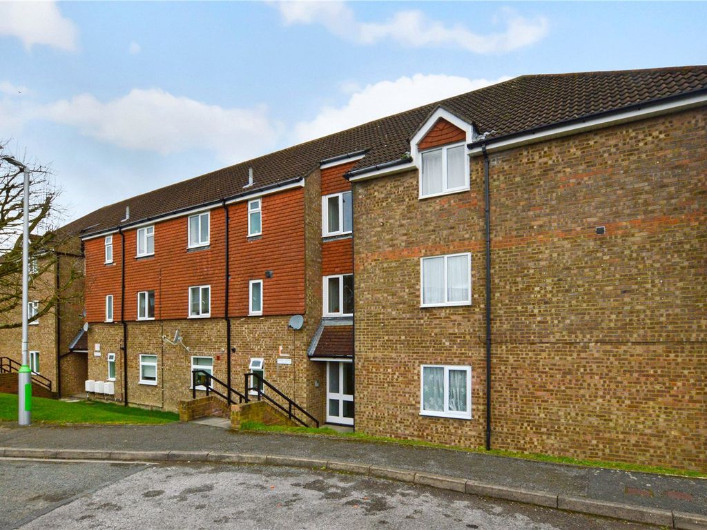1 bed flat for sale in Abbey Mews, Lowther Road, Dunstable, Bedfordshire LU6, £125,000