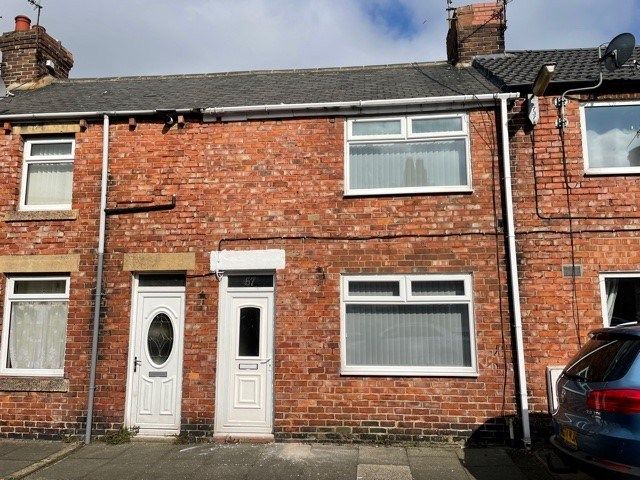 2 bed terraced house to rent in Pine St, Grange Villa, Chester Le Street DH2, £350 pcm