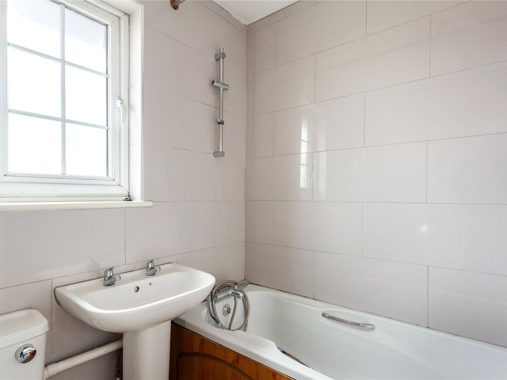 3 bed terraced house for sale in Oxley Close, London SE1, £650,000