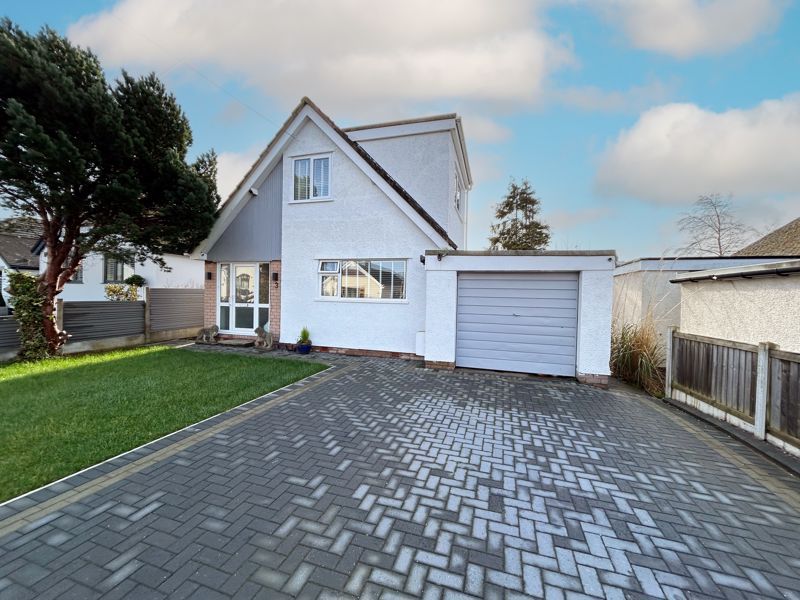 3 bed detached bungalow for sale in Pen Y Gaer, Deganwy, Conwy LL31, £379,500