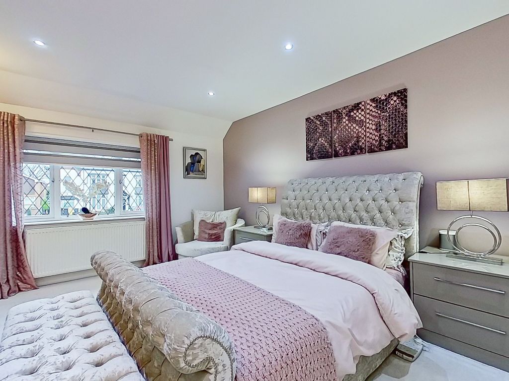 5 bed detached house for sale in Birmingham Road, Sutton Coldfield, Birmingham B72, £800,000