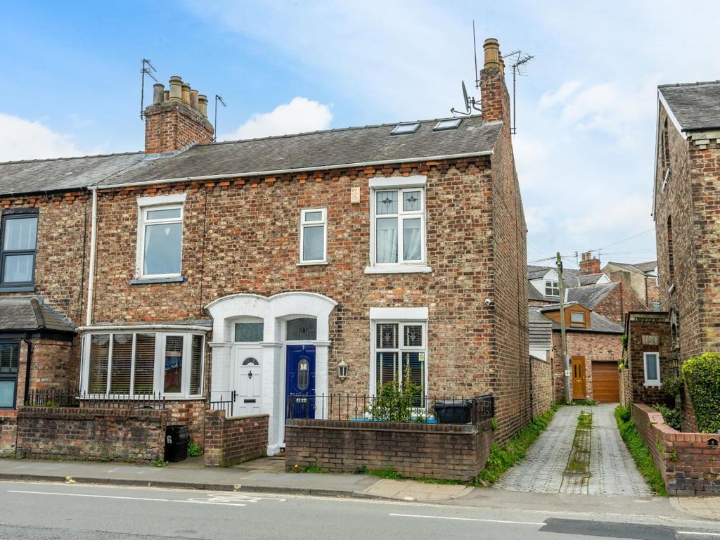 3 bed end terrace house for sale in Poppleton Road, Holgate, York YO24, £350,000