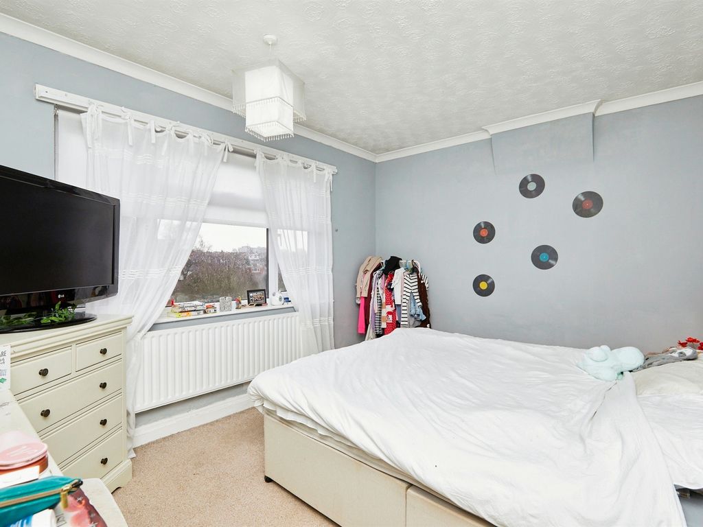 4 bed detached house for sale in Allestree Lane, Allestree, Derby DE22, £450,000