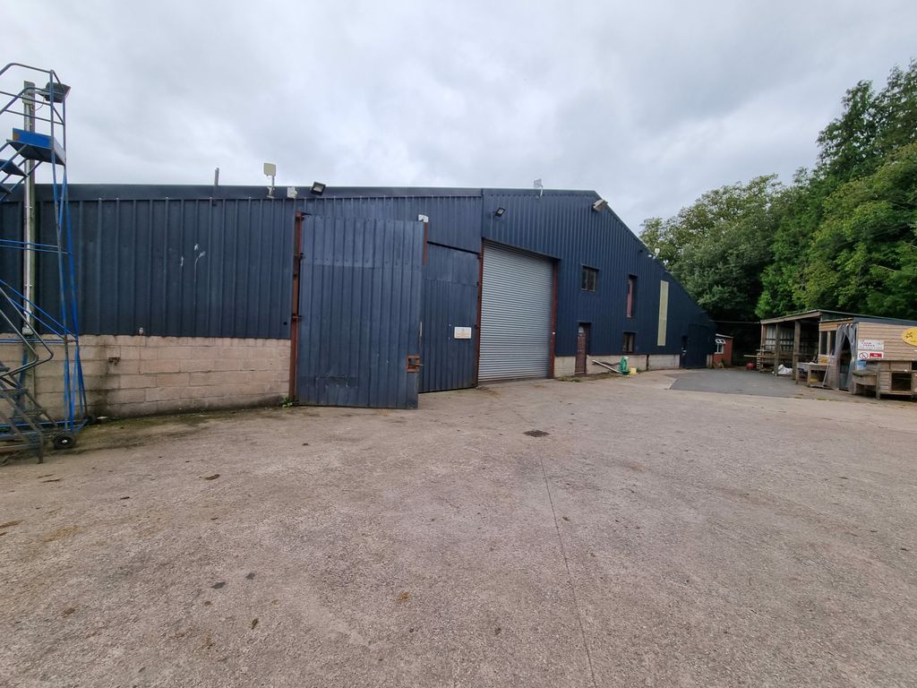 Light industrial to let in Allt Farm, Llantrisant, Usk, Monmouthshire NP15, £30,000 pa