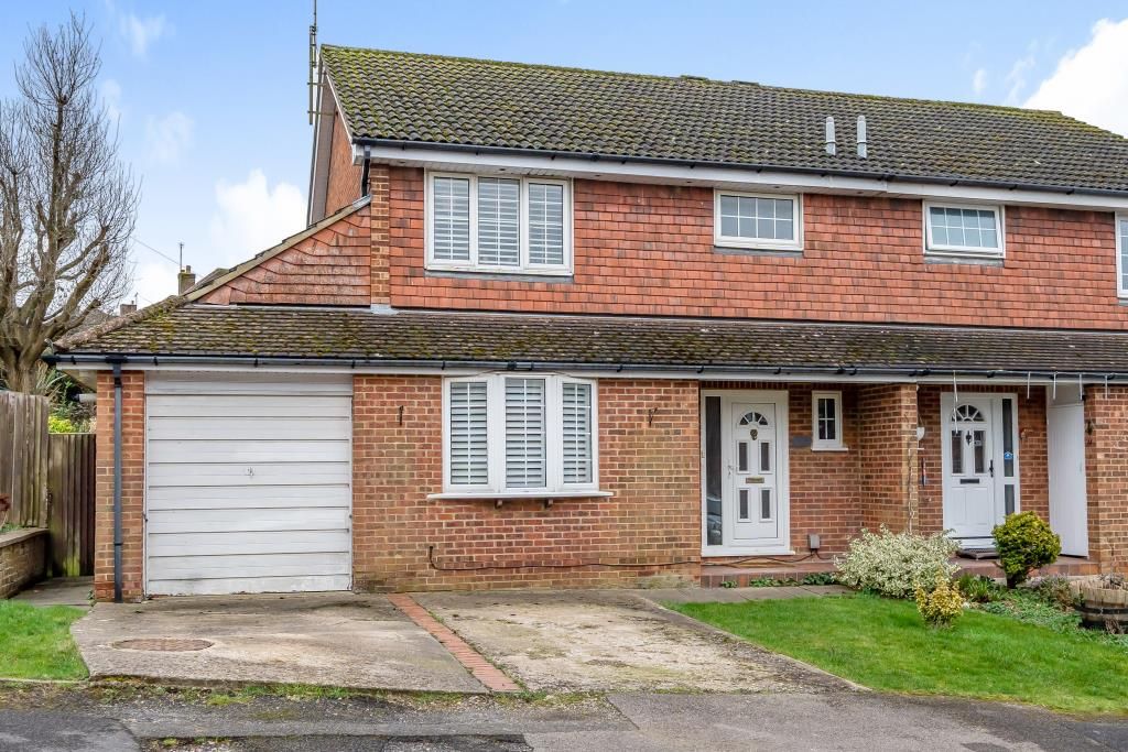 3 bed semi-detached house for sale in Chesham, Buckinghamshire HP5, £600,000
