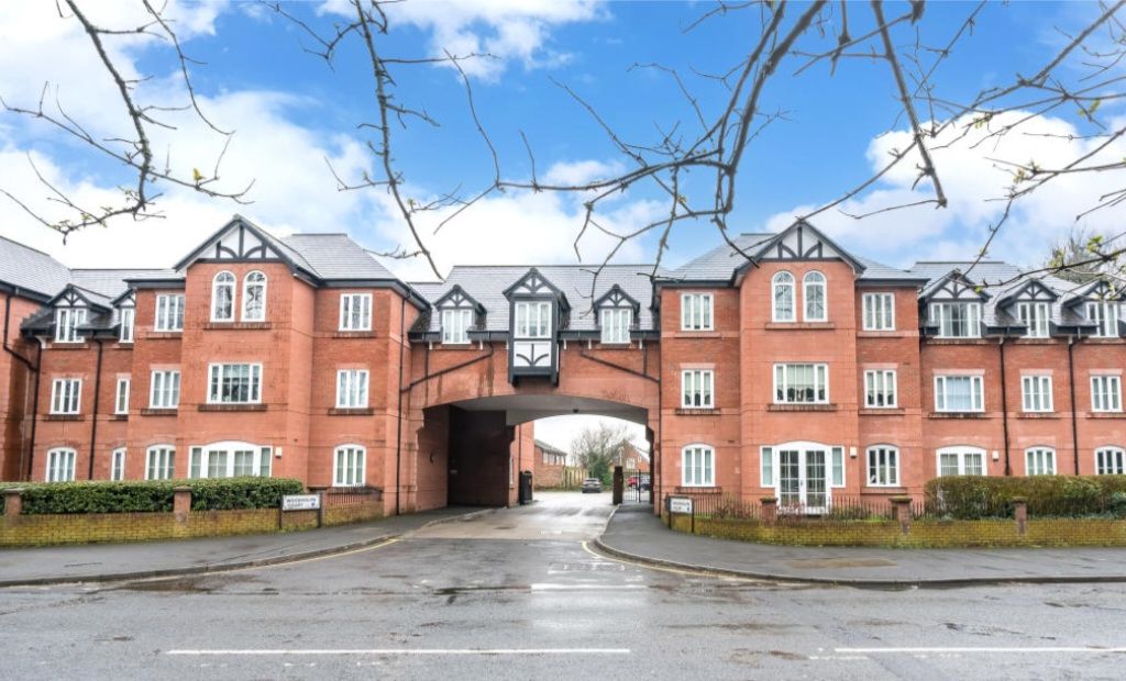 2 bed flat for sale in Woodholme Court, Gateacre, Liverpool L25, £145,000