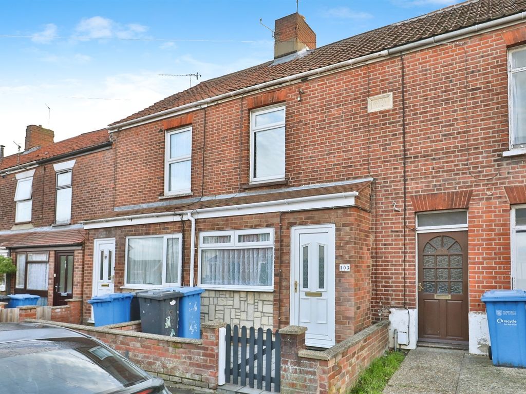 2 bed terraced house for sale in Quebec Road, Norwich NR1, £240,000