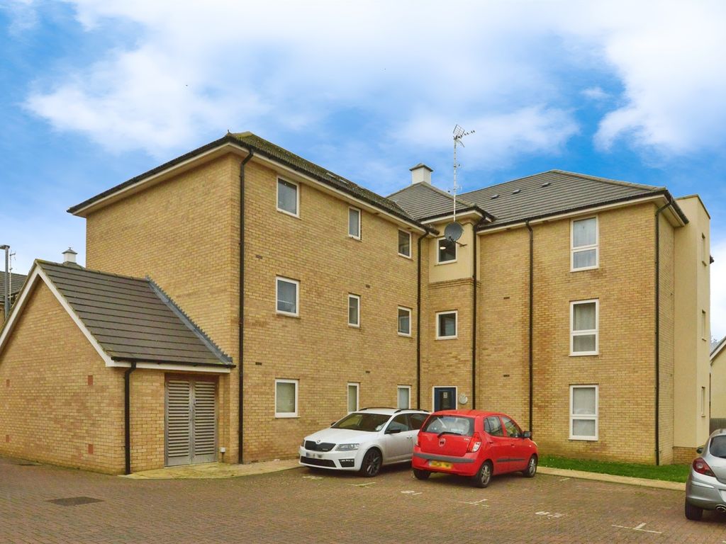 2 bed flat for sale in Angus Way, Whitehouse, Milton Keynes MK8, £130,000