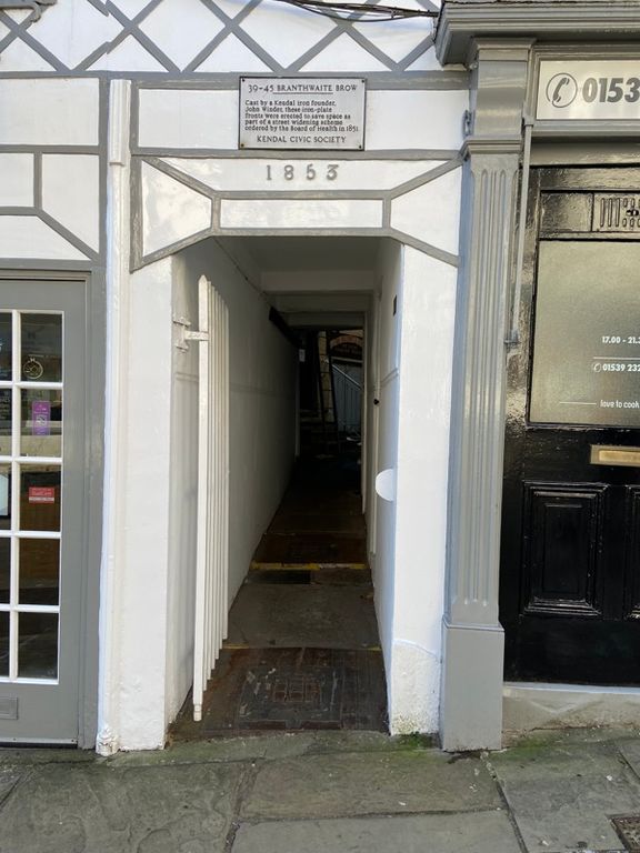 Retail premises to let in Salon Premises, 41 Branthwaite Brow, Kendal, Cumbria LA9, £4,500 pa