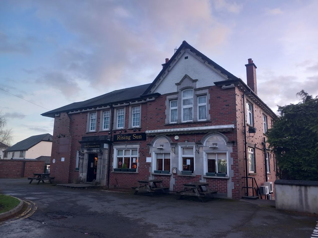 Pub/bar for sale in Cefn Road, Newport NP10, £35,000