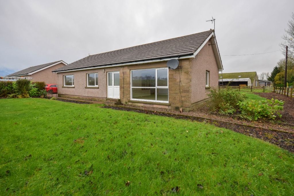 3 bed bungalow to rent in Findowrie Cottages, Brechin, Angus DD9, £900 pcm