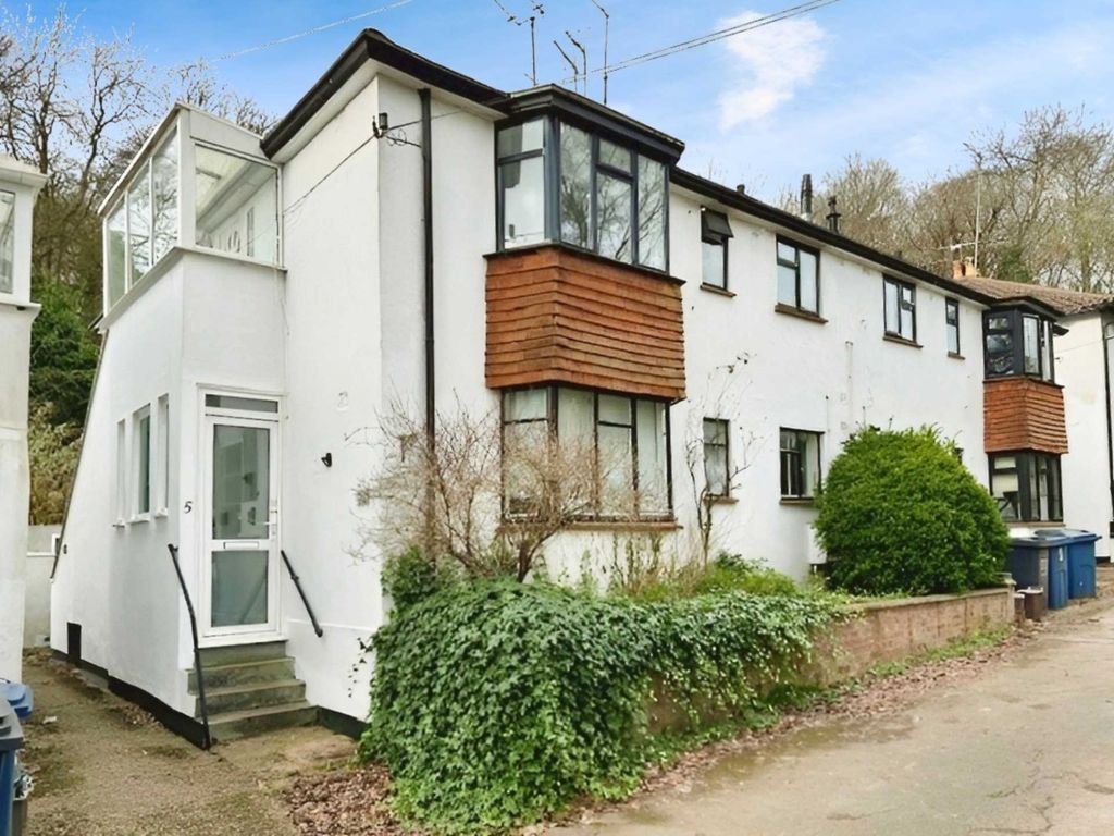 2 bed maisonette for sale in Parsonage Place, Amersham HP7, £335,000