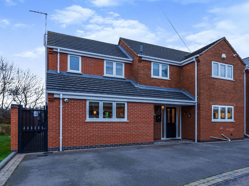 4 bed detached house for sale in Barlestone Drive, Hinckley LE10, £475,000
