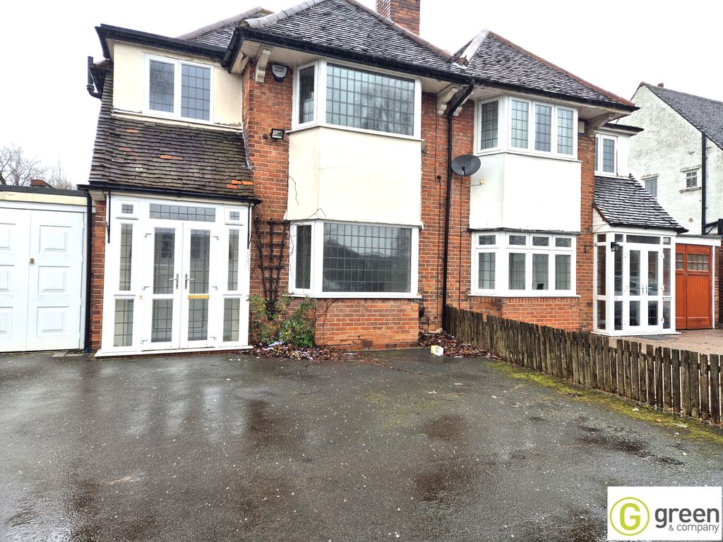 3 bed semi-detached house to rent in Walmley Road, Sutton Coldfield B76, £1,450 pcm